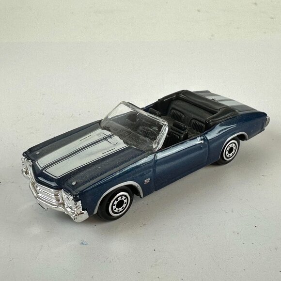 Welly 1971 SS Chevelle 1:43 Dark Blue White Racing Stripes - Picture 1 of 7